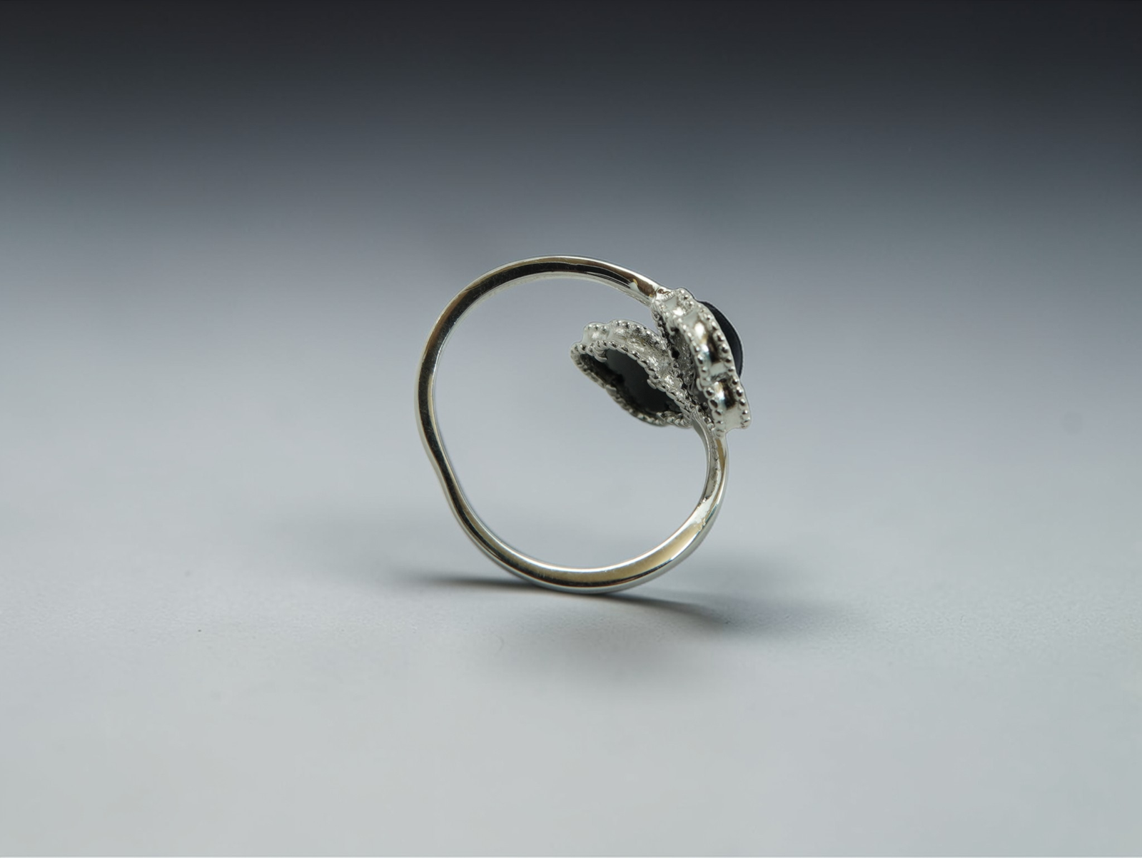 Midnight Clover Wrap Ring - Image 3