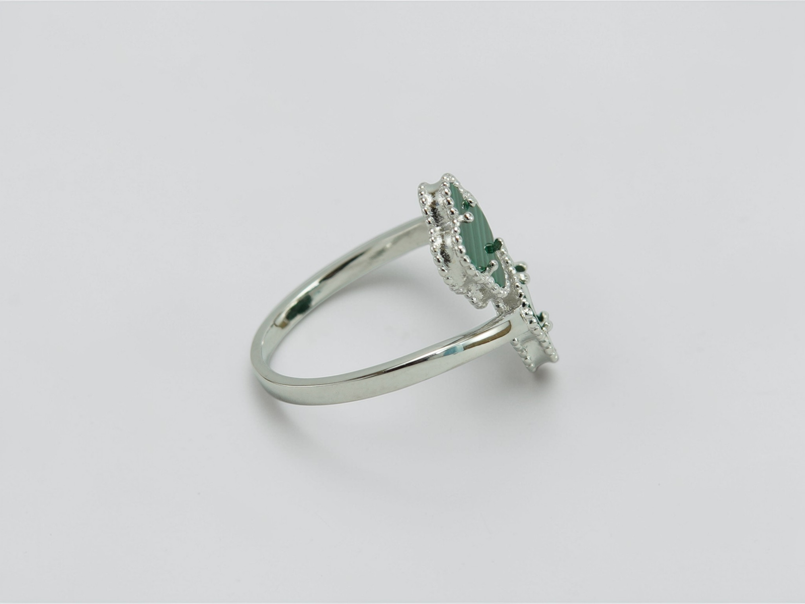 Emerald Clover Duo Ring - Image 4