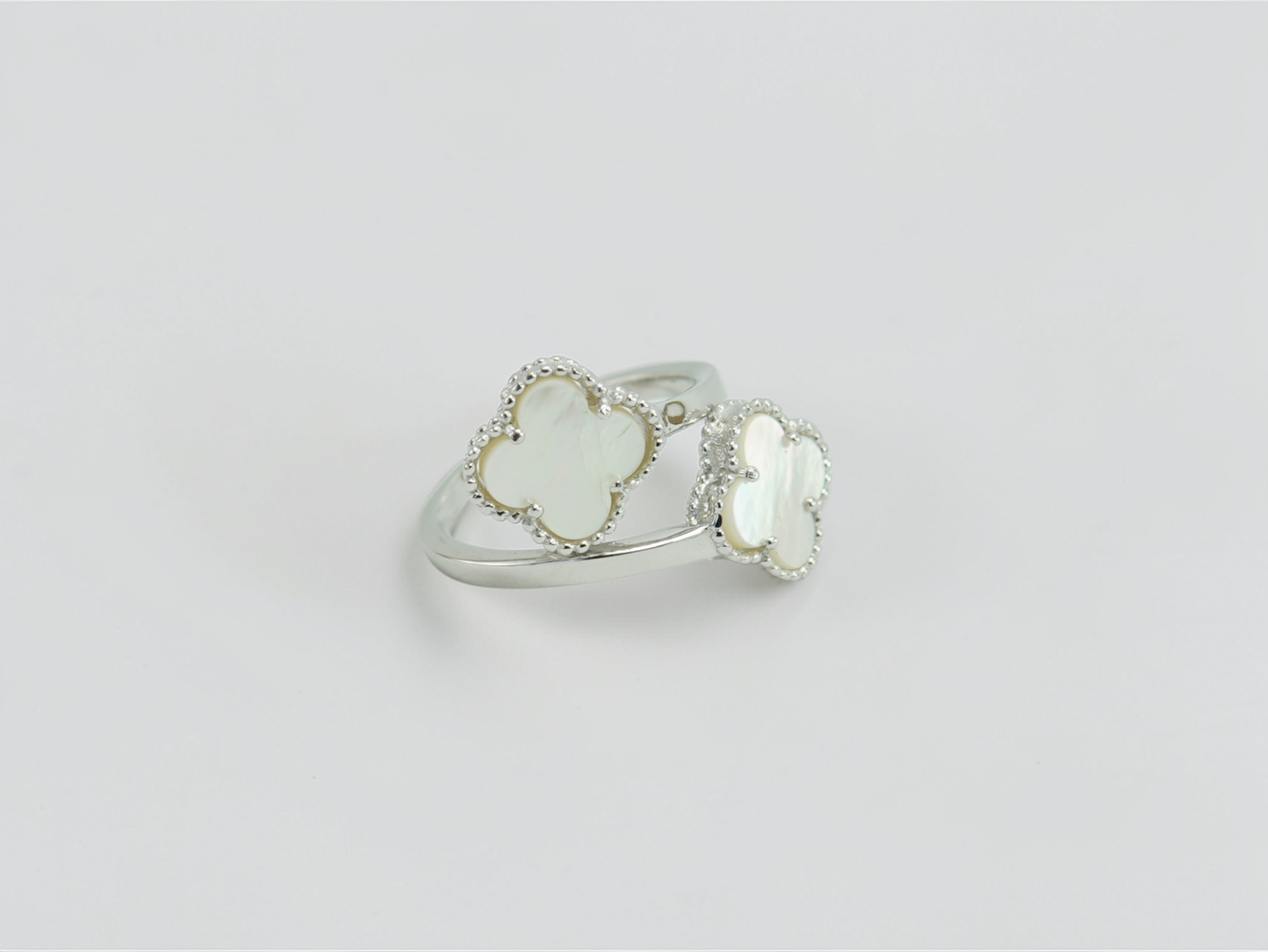 Ivory Clover Duo Ring