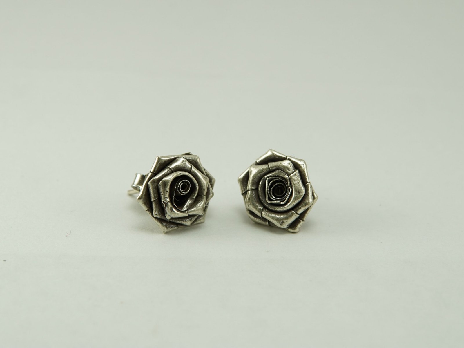 Midnight Rose Stud Earrings - Image 4